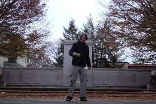 Drex's Tech Poi Blog #364: One handed mercedes (triquetra vs extension)