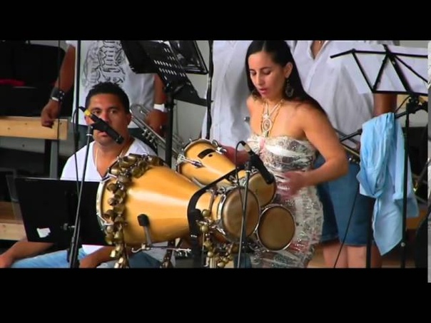 MELENA Bata Drums