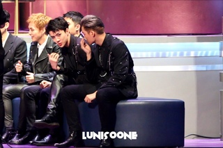 HD 161202 EXO Kai in his own world(Practicing Dance) & Talk with Sehun in MAMA HK