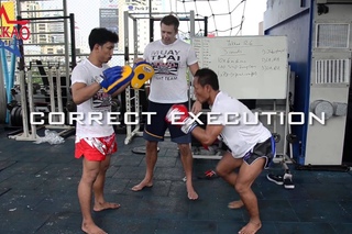 YOKKAO Workout 12.6 by Saenchai: Full Push-ups + Hook Punch