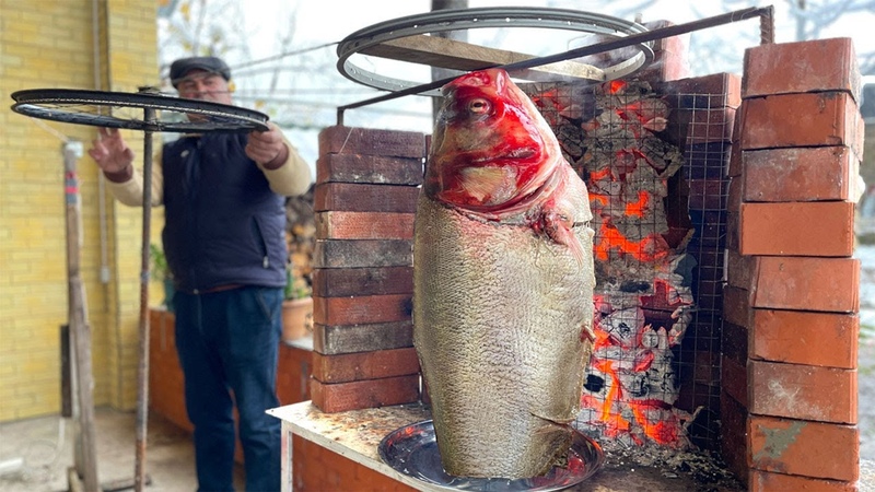 COOKING FISH DONER KEBAB IN A COMPLETELY DIFFERENT WAY INCREDIBLE