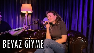 Irmak Arıcı - Beyaz Giyme