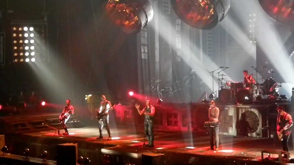 Rammstein Pussy end of show ( Target Center, Minneapolis