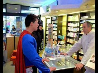 BM Parodie de Superman et Batman - Remi Gaillard n'a pas encore pens aux super hros, nous si..