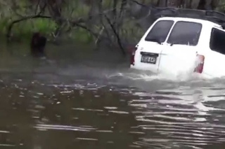 Непотопляемые)) Переплыли реку на авто 4х4 OffRoad Extreme