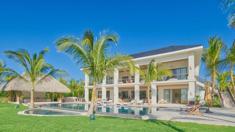 Dominican Republic Punta Cana Seasonal rental Luxury house 6 bedrooms Golf Pool