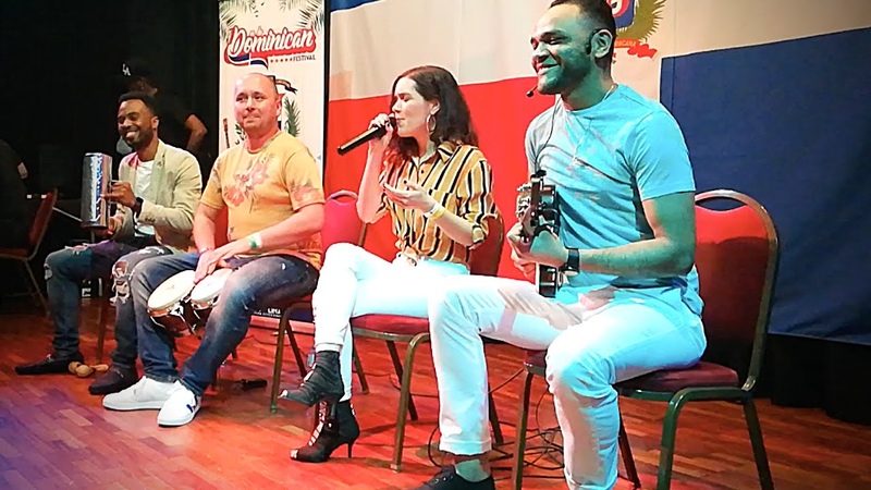 La Mujer de Tu Vida EN VIVO, Dakhóta