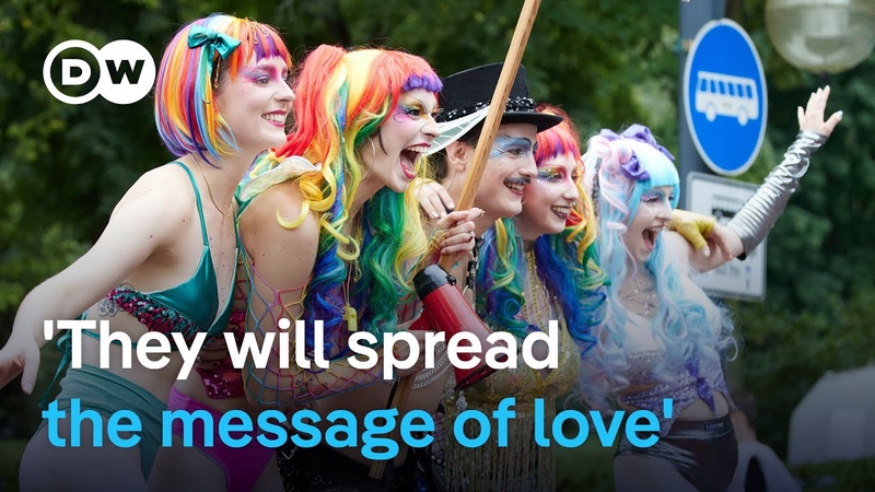 Thousands join Berlins LGBTQ Pride parade, DW