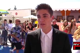 Sam Wilkinson Dates His Fans, How To Get His Attention + He Supports Jack & Jack!