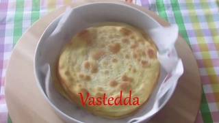 Pane fritto senza lievito. La Vastedda.