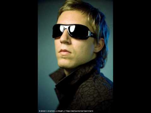 Basement Jaxx Twerk ( Sub Focus Remix) ( FULL