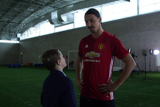 Zlatan Ibrahimovic makes Christmas dreams come true for Foundation participant