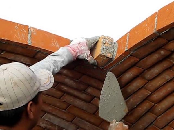 Doing the mortar for Catalan vaults, why they dont