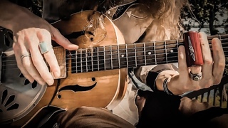 “Hoochie Coochie Man“ - Delta Blues on Resonator Slide Guitar
