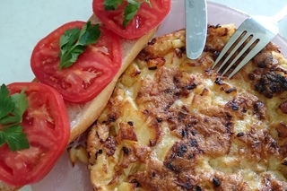 Тортилья рецепт блюда из картошки с яйцом как приготовить вкусно и быстро на ужин